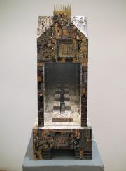Partí­ció II., 2009, partíció sorozat, objekt, ereklyetartó bontott pc hulladékból, 60x20x20cm