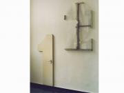 1,2,3, 1996, fa, üveg, vegyes technika (ajtó- és ablakdarabok), 290×220×10 cm