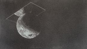 Hold érintő sík tükör - akril, fa, 50 x 81 cm, 2015