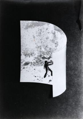 Ficzek Ferenc: Önlapozás, 1976, Dokubrom, 29,4 x 20,8 cm 
